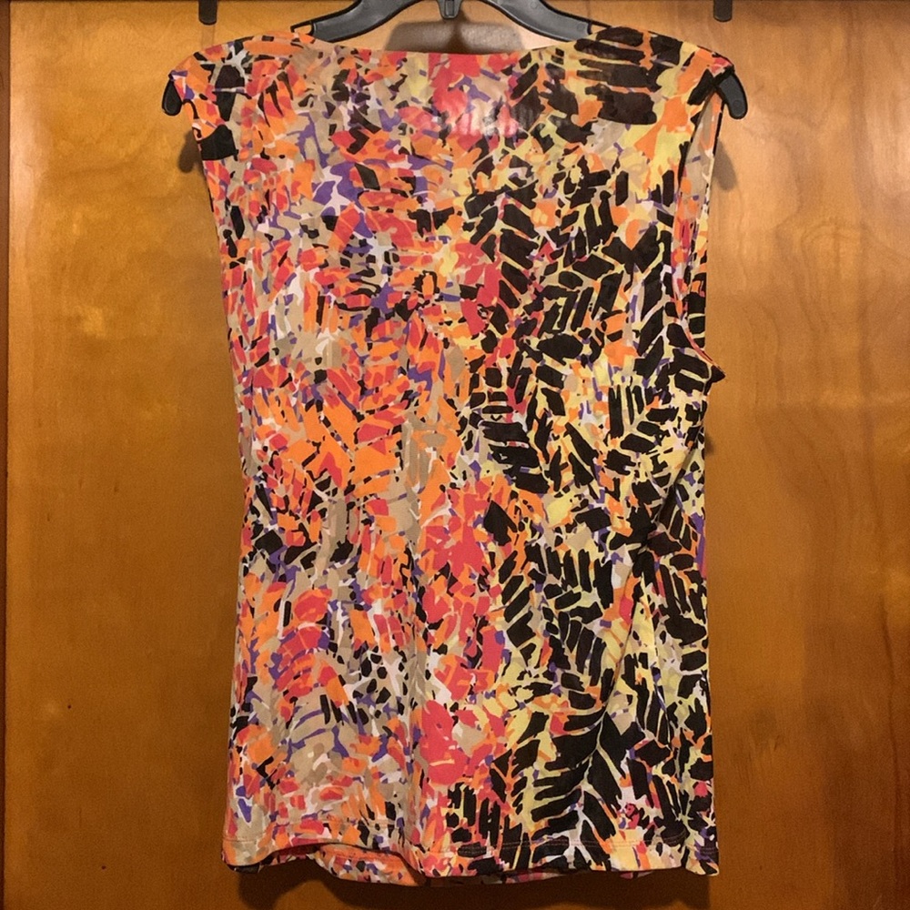 Relativity Multicolor Abstract Print Top - Picture 5 of 5
